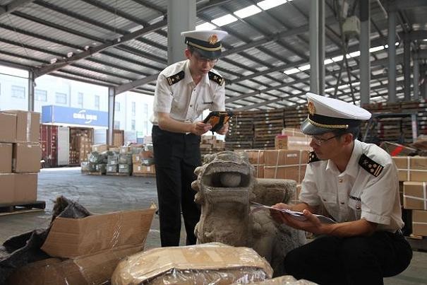 清关查验率再增,一单好几个查验员复查